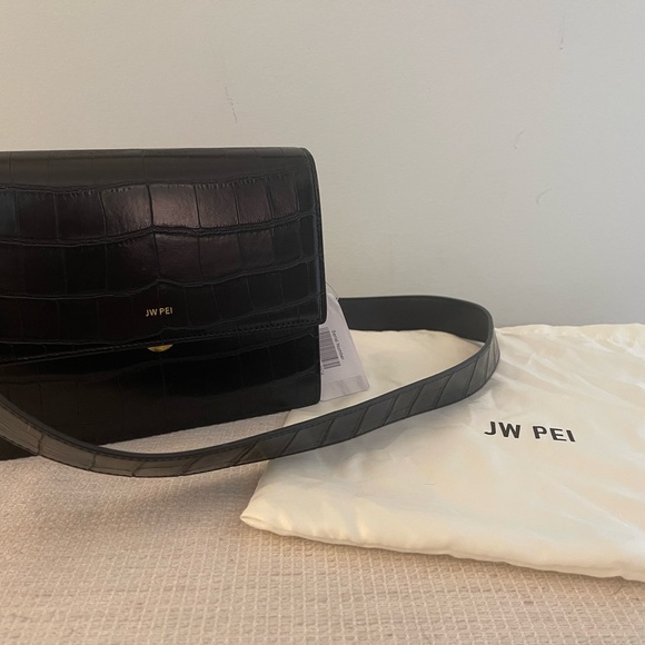 JW PEI Handbags - BEAUTIFUL JWPEI CROSSBODY